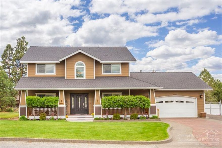 Cascade Views, large lot w/ RV & Toy parking! At nearly .5 acre, this home has it all. Custom water feature, large fenced area, lots of storage and a convenient SE location. Covered front porch & foyer welcomes you to 9'Ft ceilings, in home office, bistro/card room or formal dining, open kitchen & living areas with tile and laminate floors. Master suite offers comfort and style with westerly views off the upper deck overlooking the tranquil pond and manicured grounds. Custom finishes throughout.