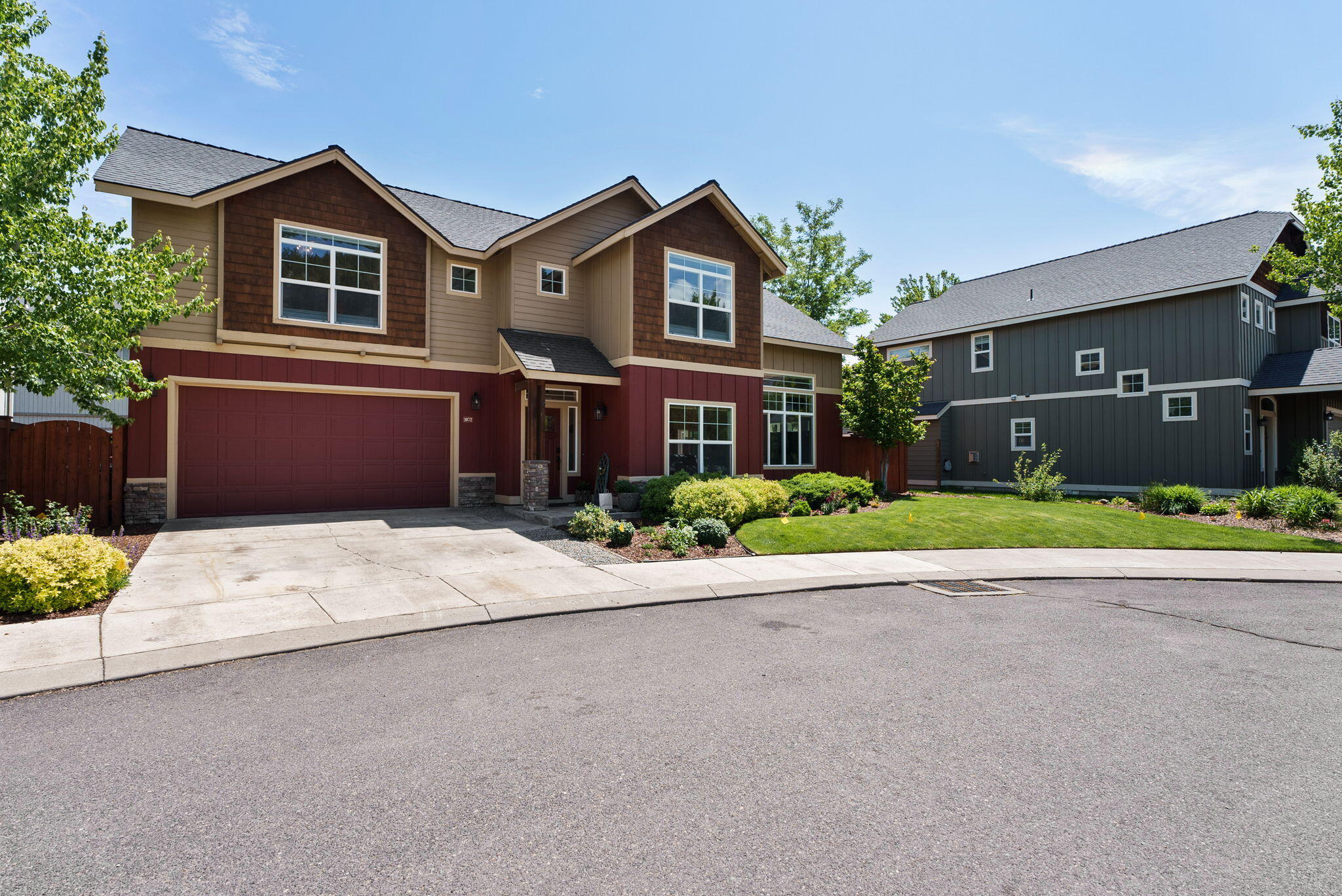 1072 NE Parkview Court
