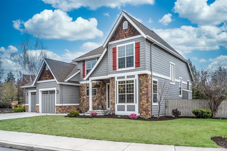 Beautiful spacious home on large lot in desirable River Rim. This lovely well taken care of one owner home, has a light and bright open floor plan. Downstairs you will enjoy the open concept great room that includes wood blinds, wood flooring, and a cozy gas fireplace. Open cook's kitchen with a walk-in pantry, and a dining room with ample space for all. A private den/office and the large Master suite are all on the main level. Upstairs are 3 large bedrooms, a full bathroom, plus a landing nook area great for a desk/homework space. Tandem 3 car garage with above head storage shelving for extra storage and outdoor toys. Beautiful large landscaped fully fenced back yard, perfect for enjoying private outdoor living. New roof installed June 2020, wood flooring refinished June 2020, exterior of home painted in 2018, refinished driveway 2019 and new carpet in 2019. River Rim neighborhood is conveniently located to shopping, parks, schools, and trails.