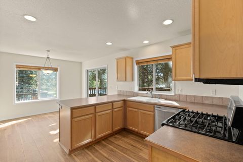Tiny photo for 20575 Conifer Avenue, Bend, OR 97702 (MLS # 220210773)