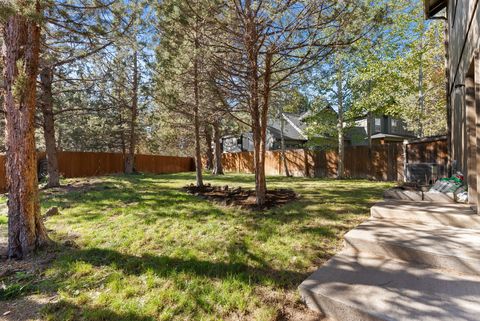 Tiny photo for 20575 Conifer Avenue, Bend, OR 97702 (MLS # 220210773)