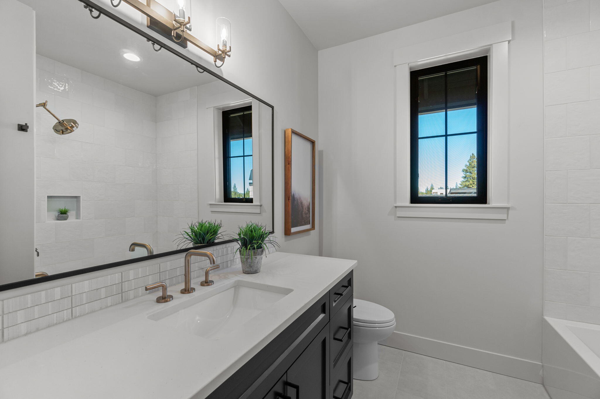 Discovery West Phase 4 - Residential