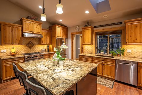 Tiny photo for 69288 Stetson, Sisters, OR 97759 (MLS # 220214803)