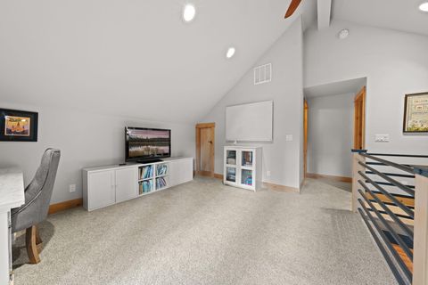 Tiny photo for 69288 Stetson, Sisters, OR 97759 (MLS # 220214803)