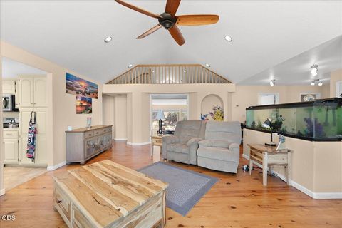 Tiny photo for 1040 Wards Creek Road, Rogue River, OR 97537 (MLS # 220225114)