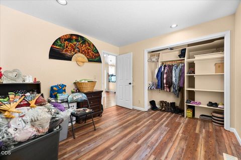 Tiny photo for 1040 Wards Creek Road, Rogue River, OR 97537 (MLS # 220225114)