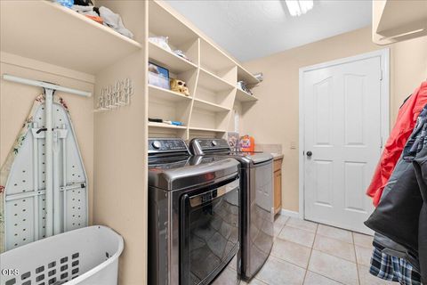 Tiny photo for 1040 Wards Creek Road, Rogue River, OR 97537 (MLS # 220225114)