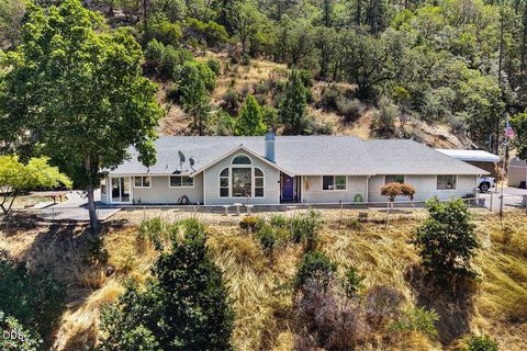 Tiny photo for 1040 Wards Creek Road, Rogue River, OR 97537 (MLS # 220225114)