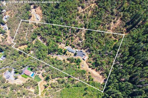 Tiny photo for 1040 Wards Creek Road, Rogue River, OR 97537 (MLS # 220225114)