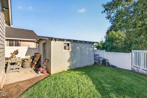 Tiny photo for 207 Maxwell Place, Central Point, OR 97502 (MLS # 220227030)