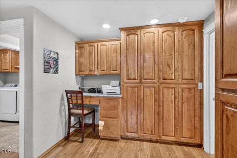 Tiny photo for 207 Maxwell Place, Central Point, OR 97502 (MLS # 220227030)