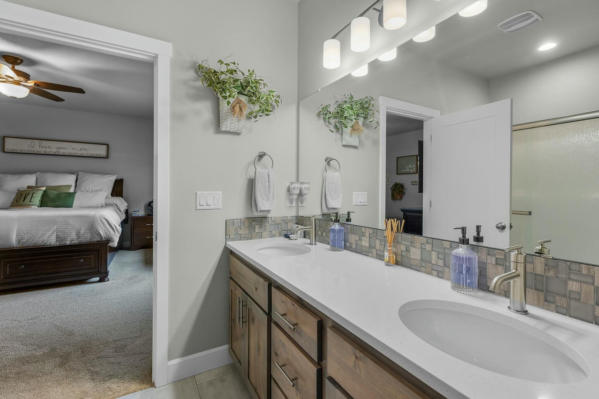 Canyon Rim Village - Residential