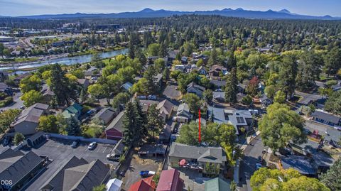 Tiny photo for 909 NW Delaware Avenue, Bend, OR 97703 (MLS # 220222734)