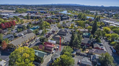 Tiny photo for 909 NW Delaware Avenue, Bend, OR 97703 (MLS # 220222734)