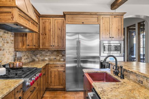 Tiny photo for 22887 Ghost Tree Lane, Bend, OR 97701 (MLS # 220212179)