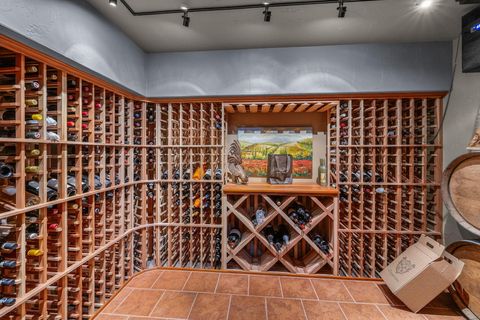 Tiny photo for 22887 Ghost Tree Lane, Bend, OR 97701 (MLS # 220212179)