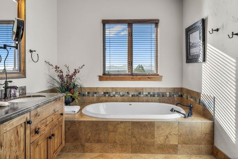 Tiny photo for 22887 Ghost Tree Lane, Bend, OR 97701 (MLS # 220212179)