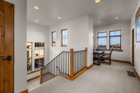 Tiny photo for 22887 Ghost Tree Lane, Bend, OR 97701 (MLS # 220212179)