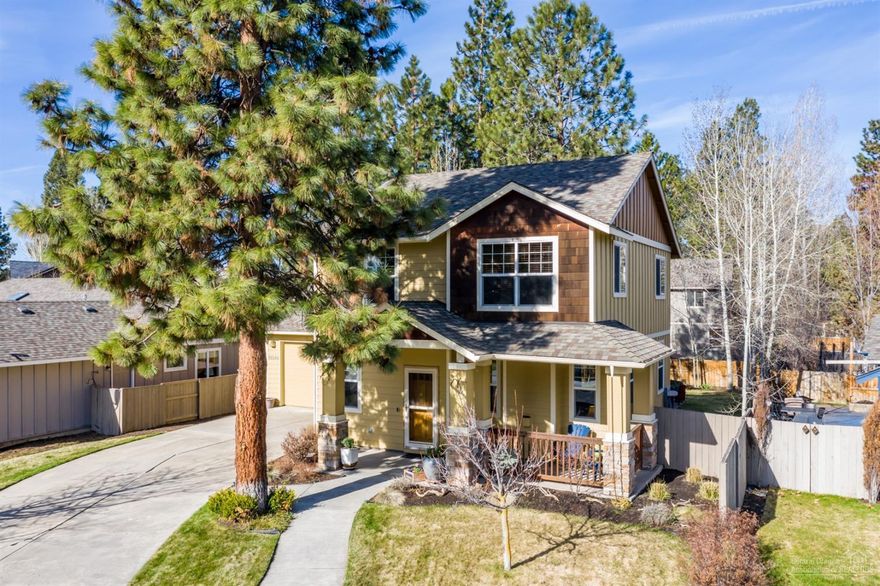 Beautiful Home in desirable River Rim on Bend's West Side of town! Featuring a large and private .14 acre fenced lot, this Craftsman offers a desirable floor plan. The Main Floor is highlighted by an open concept floor plan and a large great room, with dining and kitchen attached and nearby. All three bedrooms, including the Master Suite, are located on the upper level of the home. The outdoor area really stands out in this property, with a large, concrete patio and generous fenced yard. Oversized 2 car garage with ample storage space.