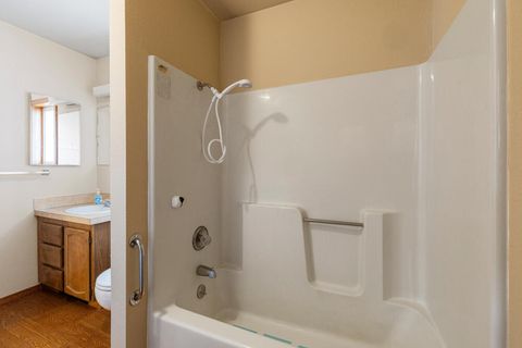 Tiny photo for 5485 Lockford Drive, Klamath Falls, OR 97603 (MLS # 220214254)