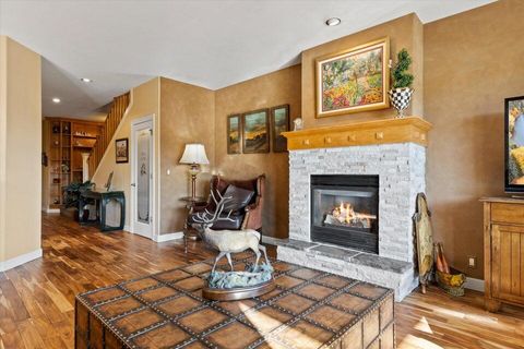 Tiny photo for 113 NW Gander Court, Bend, OR 97703 (MLS # 220219883)