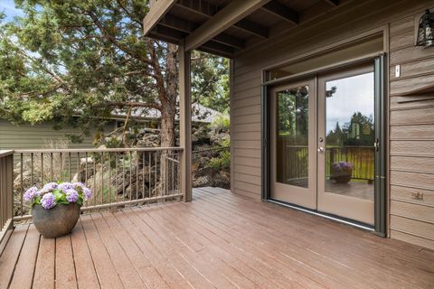 Tiny photo for 113 NW Gander Court, Bend, OR 97703 (MLS # 220219883)