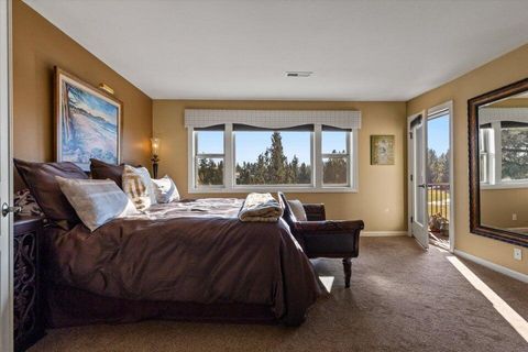 Tiny photo for 113 NW Gander Court, Bend, OR 97703 (MLS # 220219883)