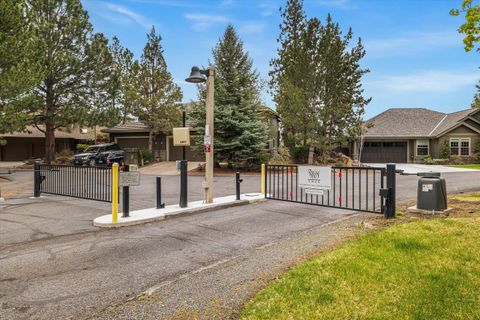 Tiny photo for 113 NW Gander Court, Bend, OR 97703 (MLS # 220219883)