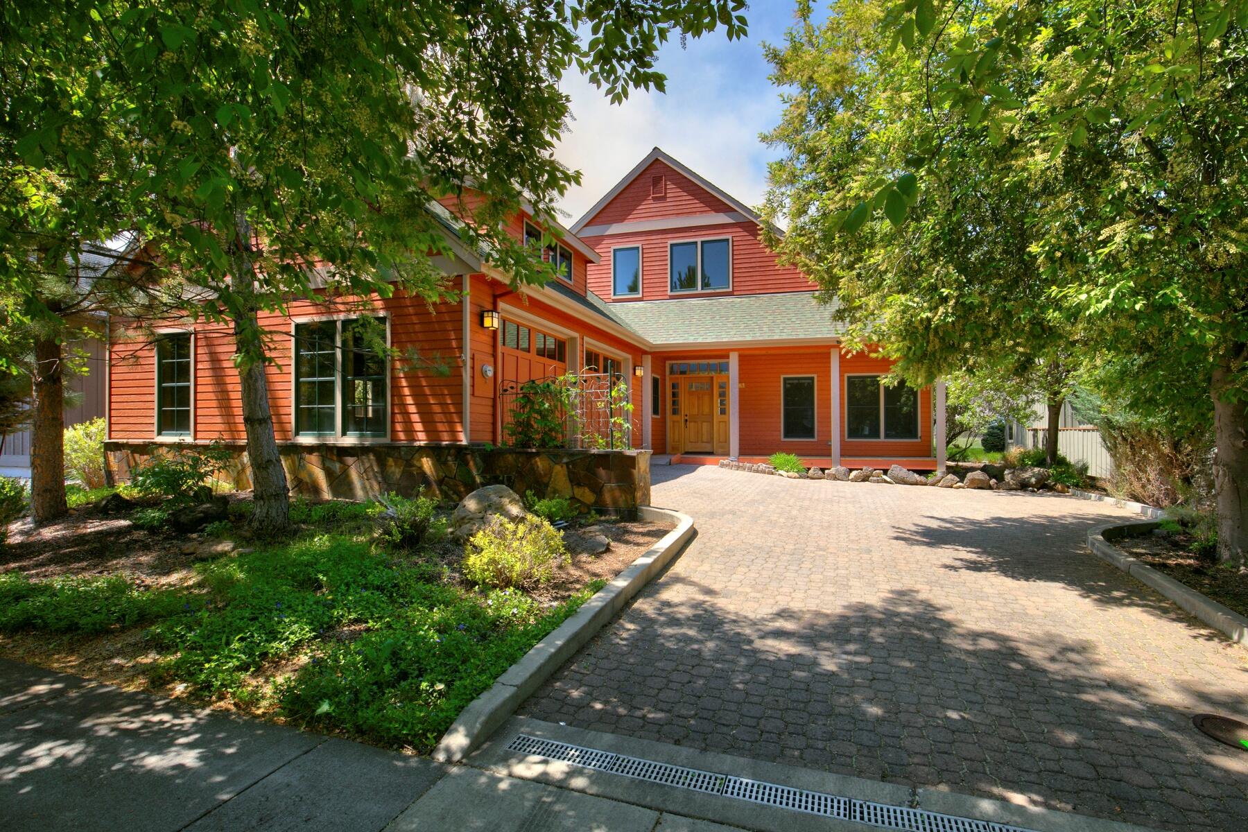 Pine Meadow Vill - Residential