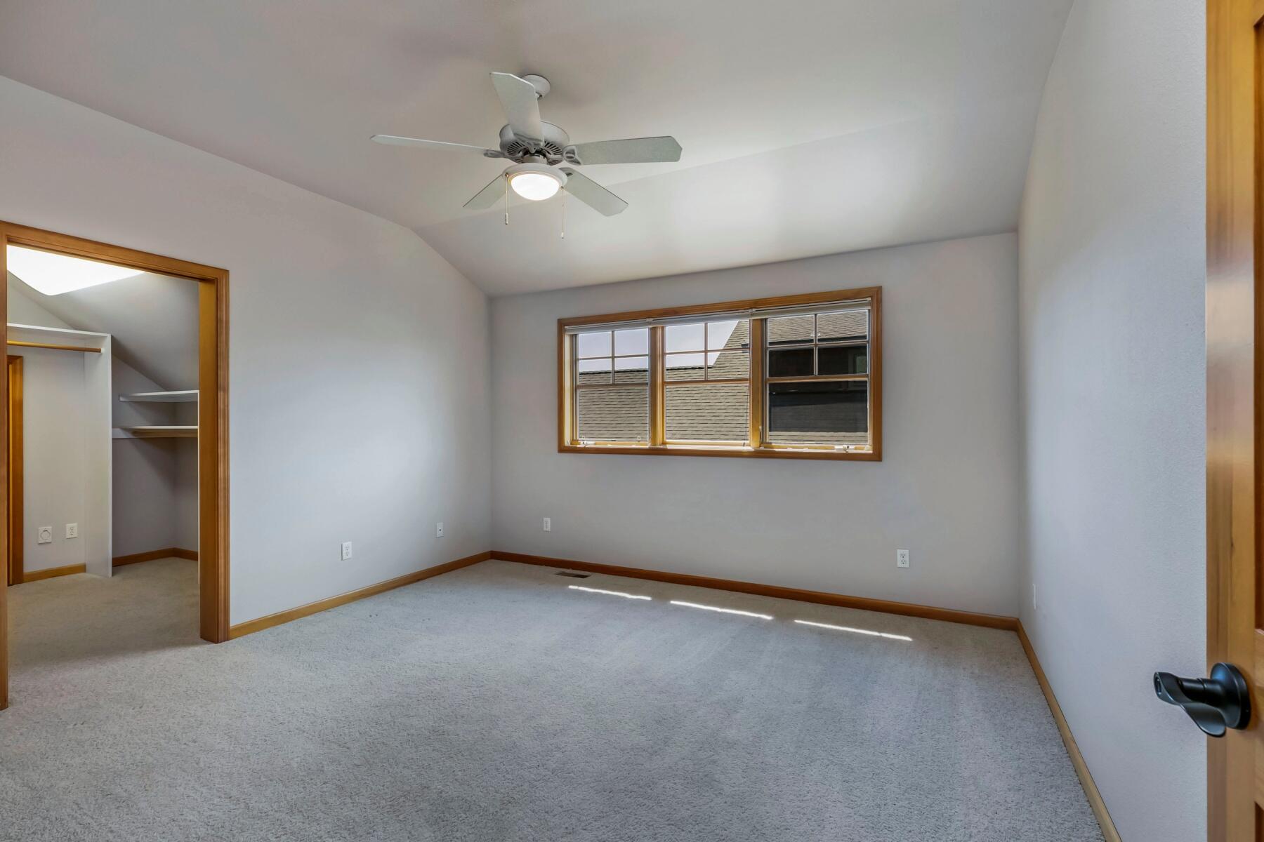 Pine Meadow Vill - Residential