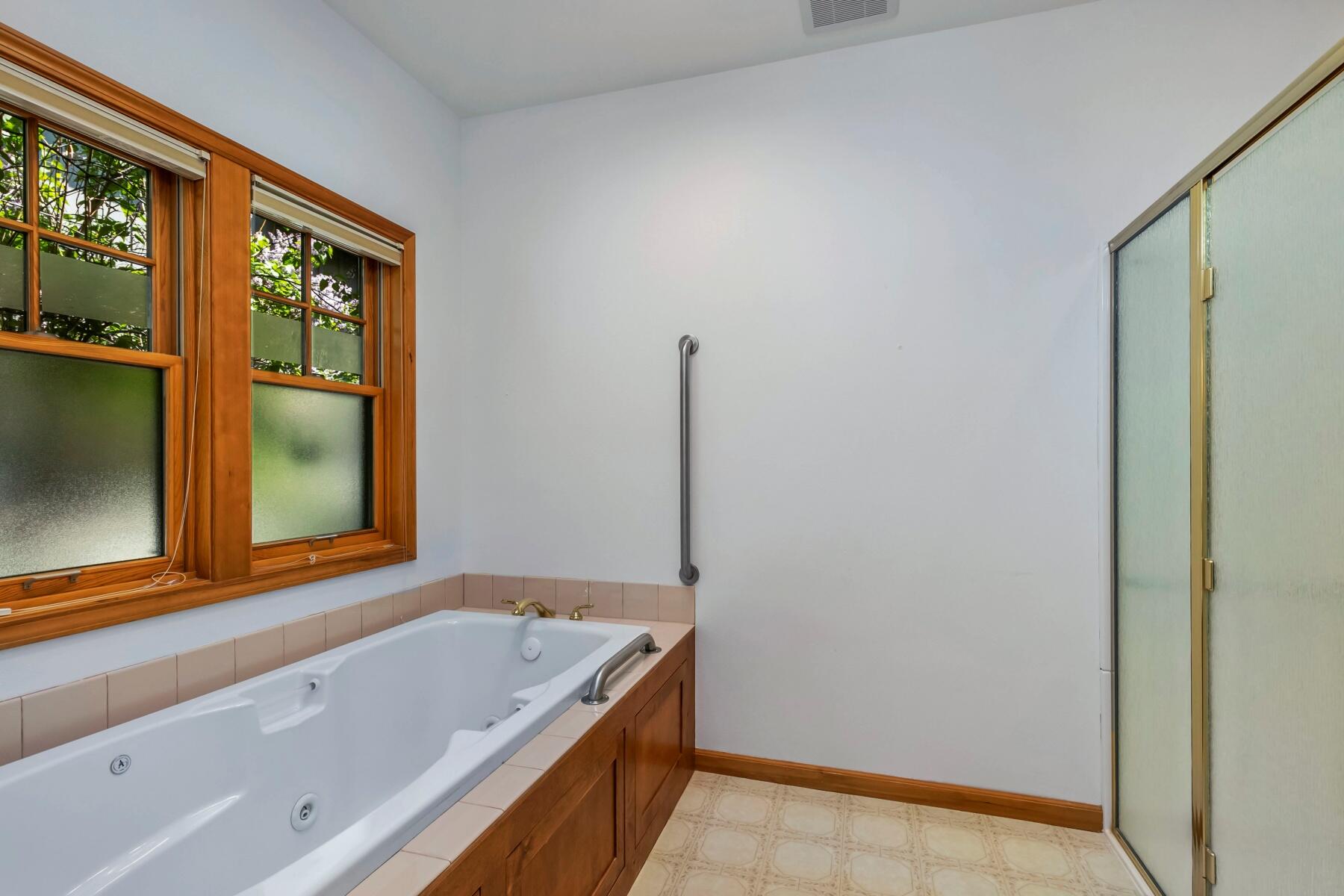 Pine Meadow Vill - Residential