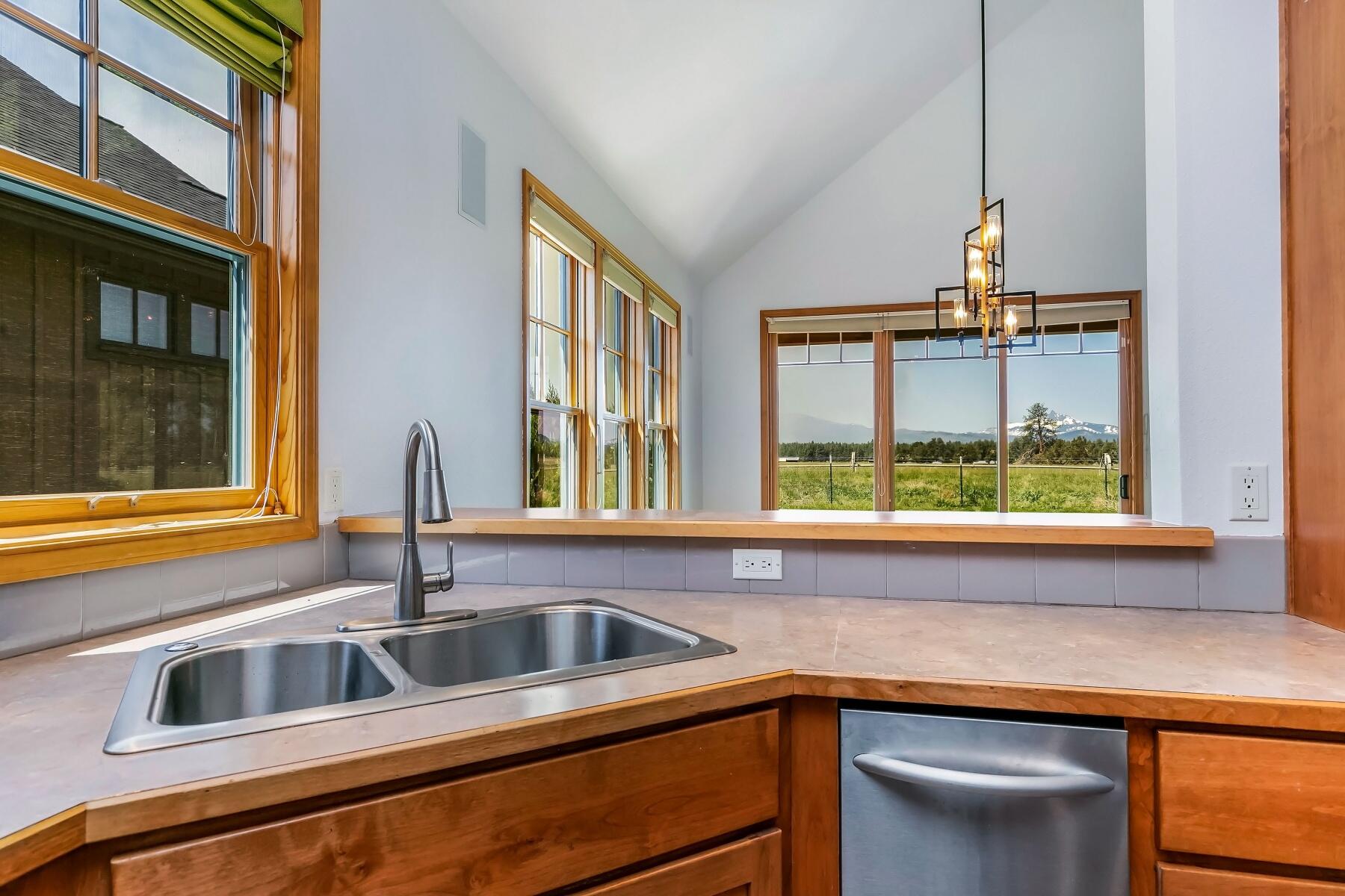 Pine Meadow Vill - Residential