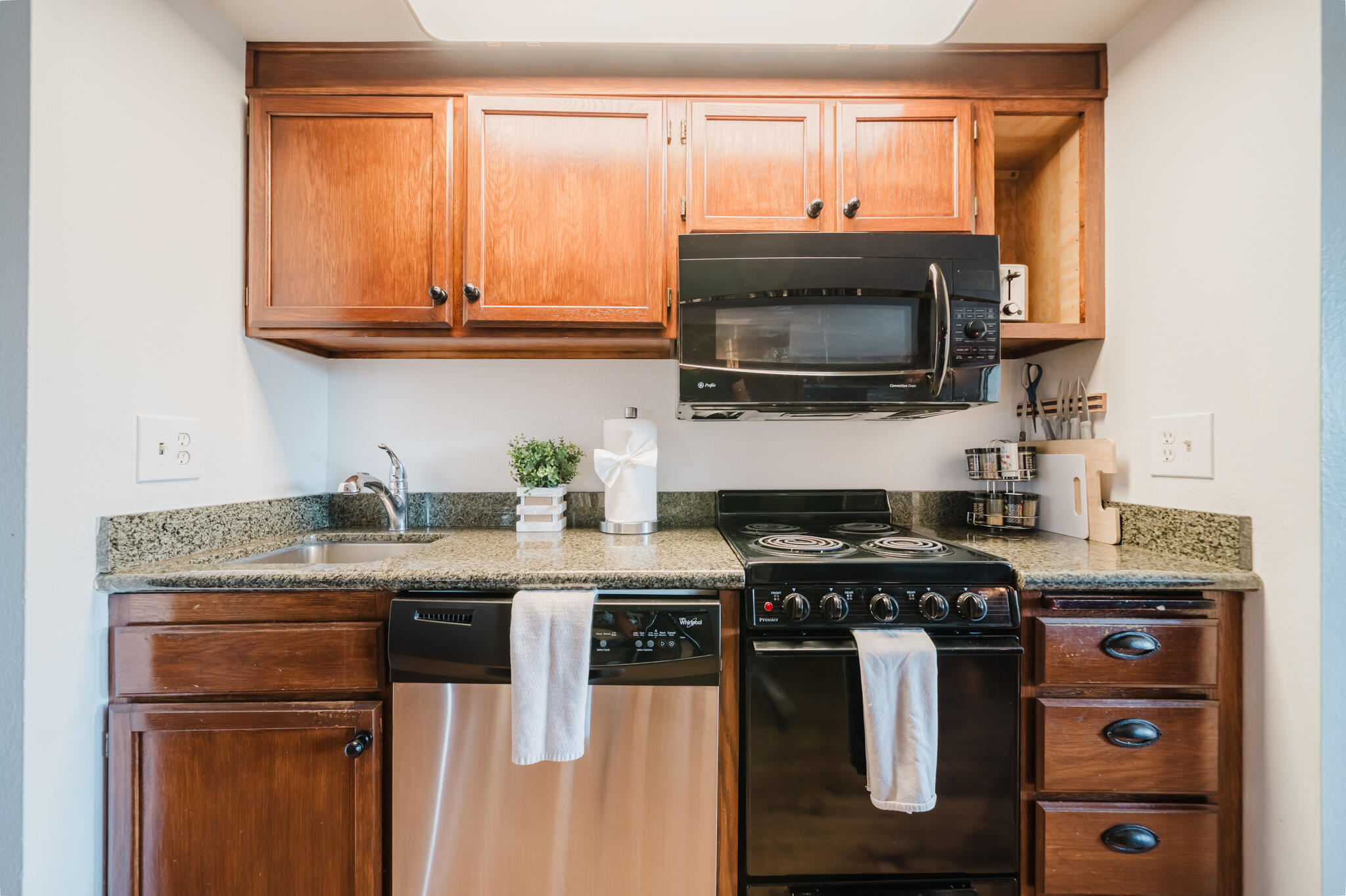 Inn Of The 7th - Residential