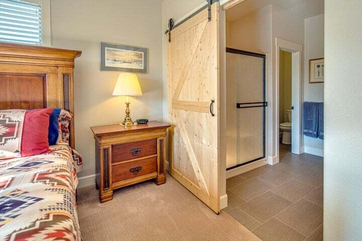 Eagle Crest - Residential