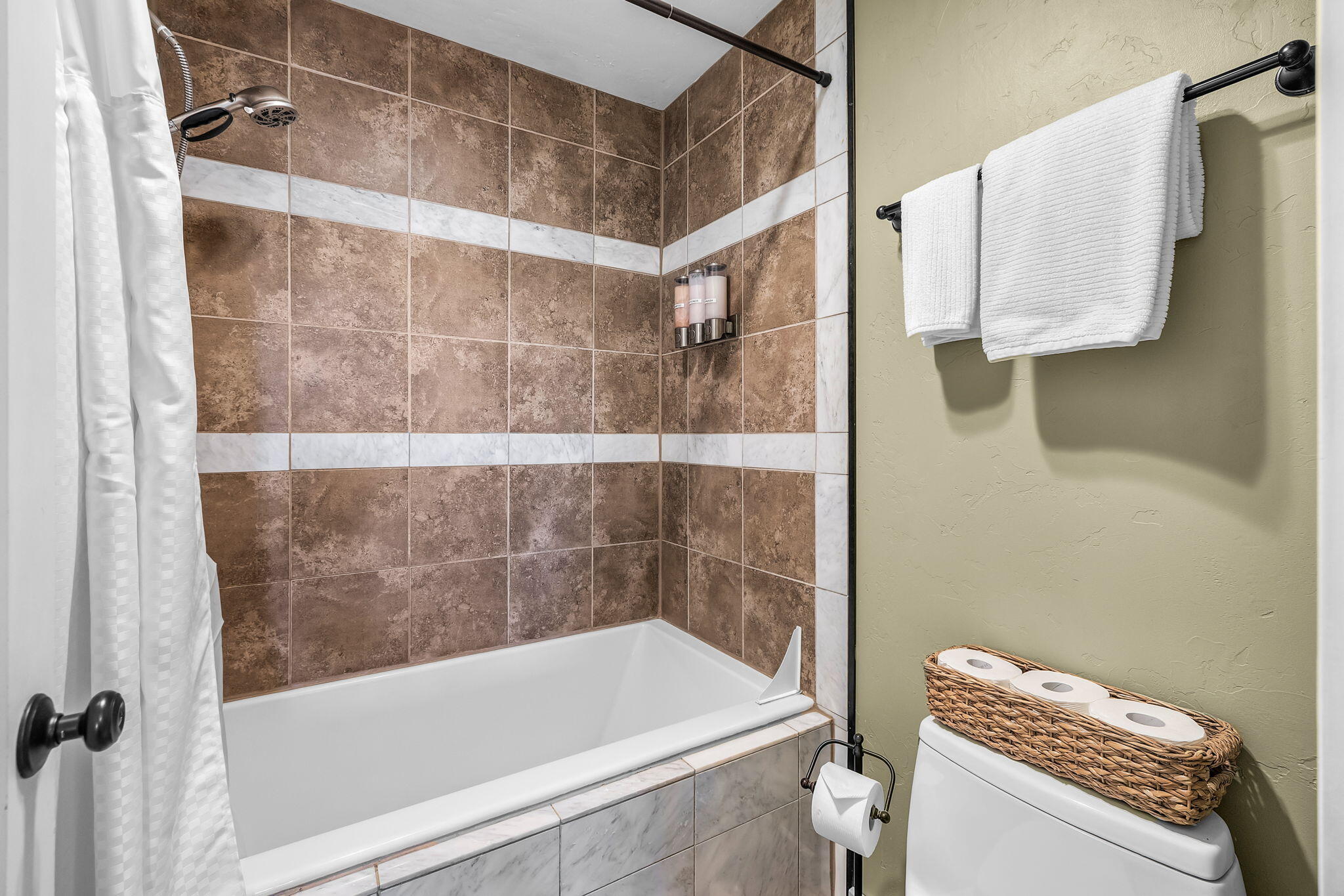 Inn Of The 7th - Residential