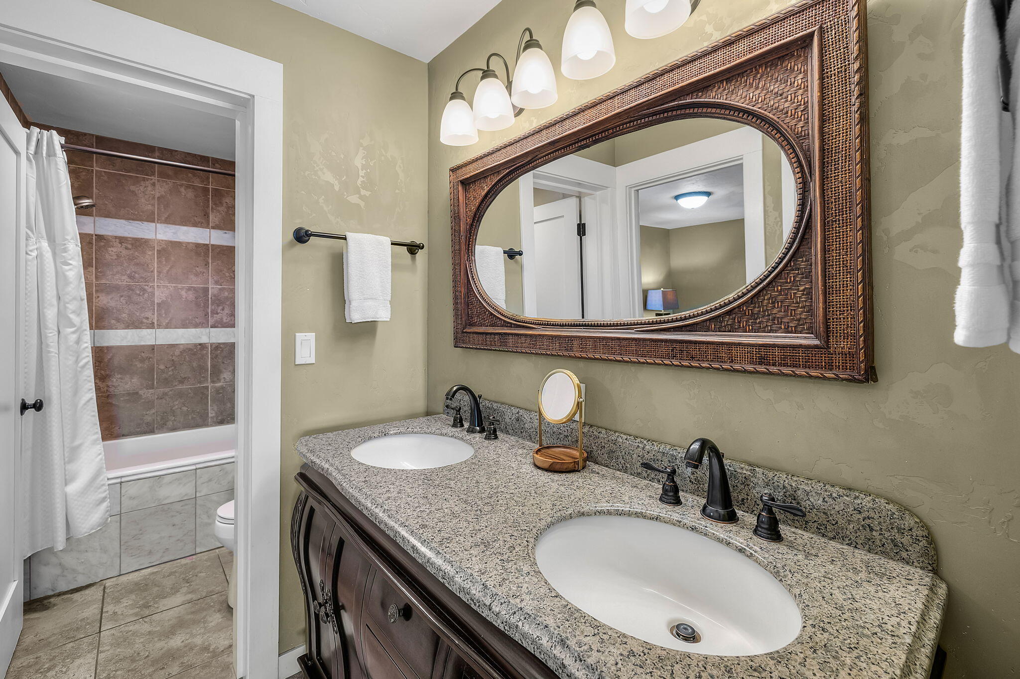 Inn Of The 7th - Residential