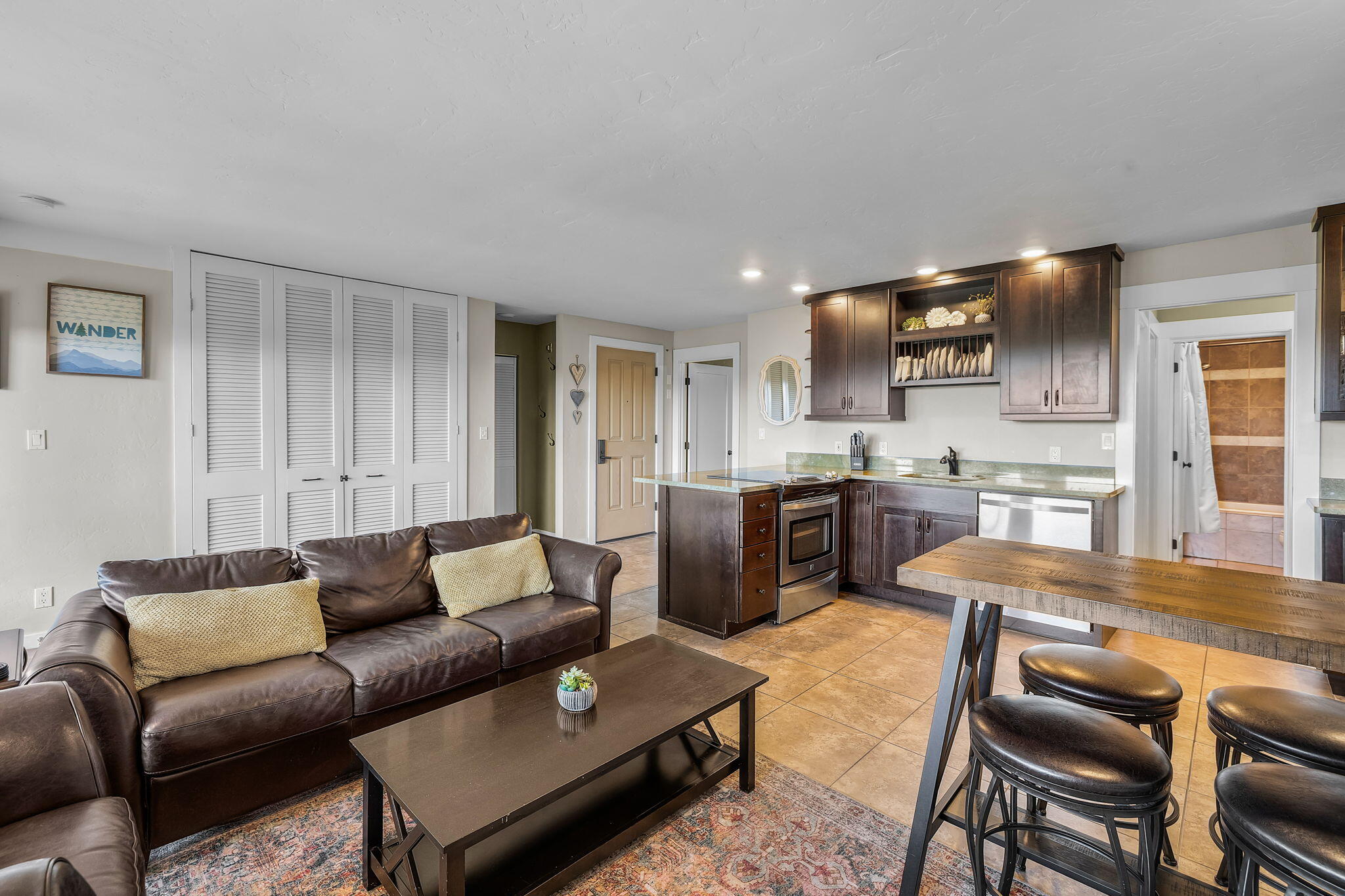 Inn Of The 7th - Residential