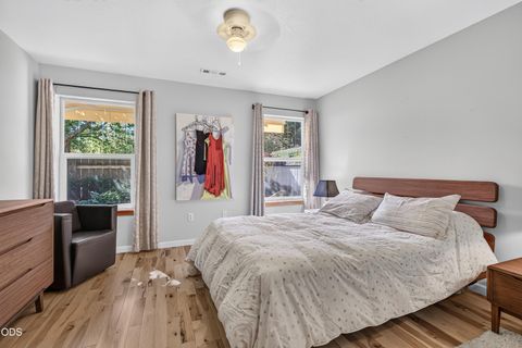 Tiny photo for 414 Parkside Drive, Ashland, OR 97520 (MLS # 220224343)