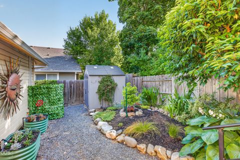 Tiny photo for 414 Parkside Drive, Ashland, OR 97520 (MLS # 220224343)