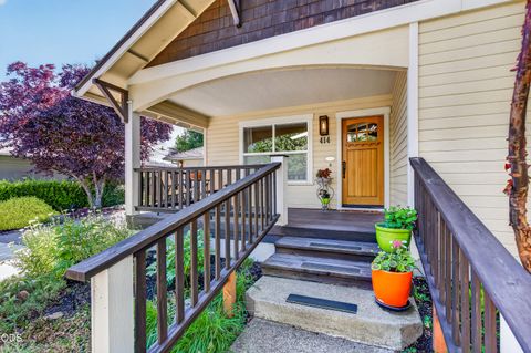 Tiny photo for 414 Parkside Drive, Ashland, OR 97520 (MLS # 220224343)