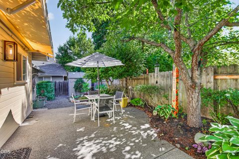 Tiny photo for 414 Parkside Drive, Ashland, OR 97520 (MLS # 220224343)