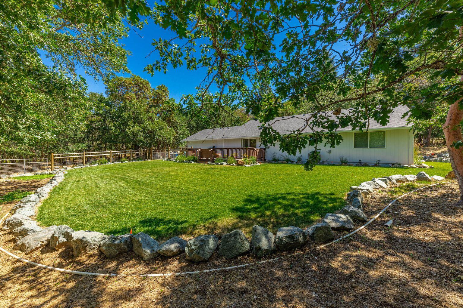 2526 Hamilton Lane