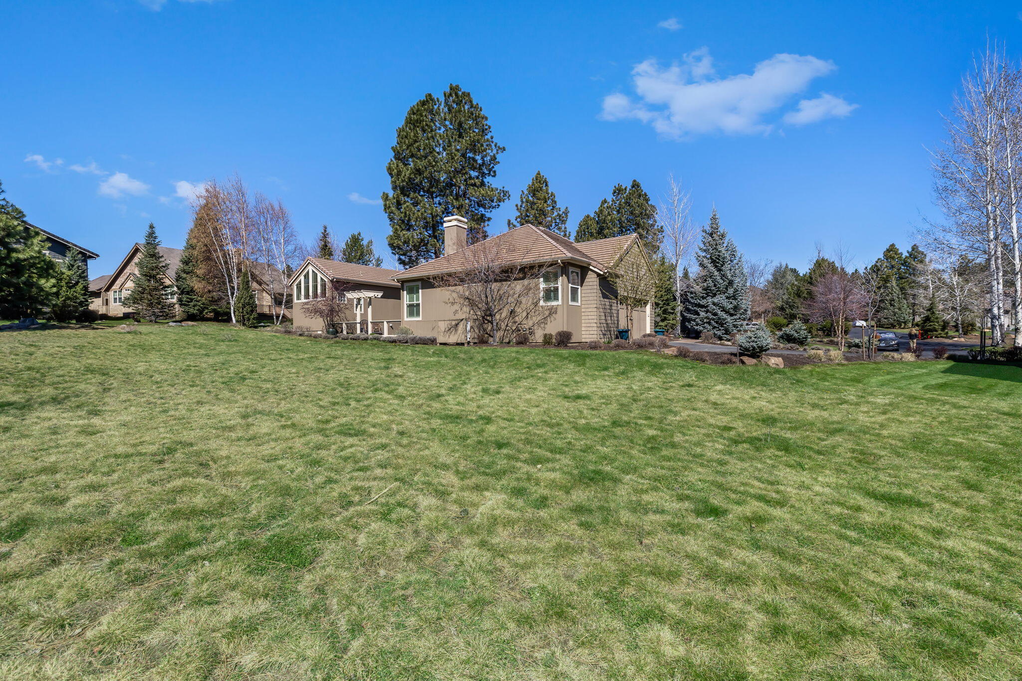 Broken Top - Residential