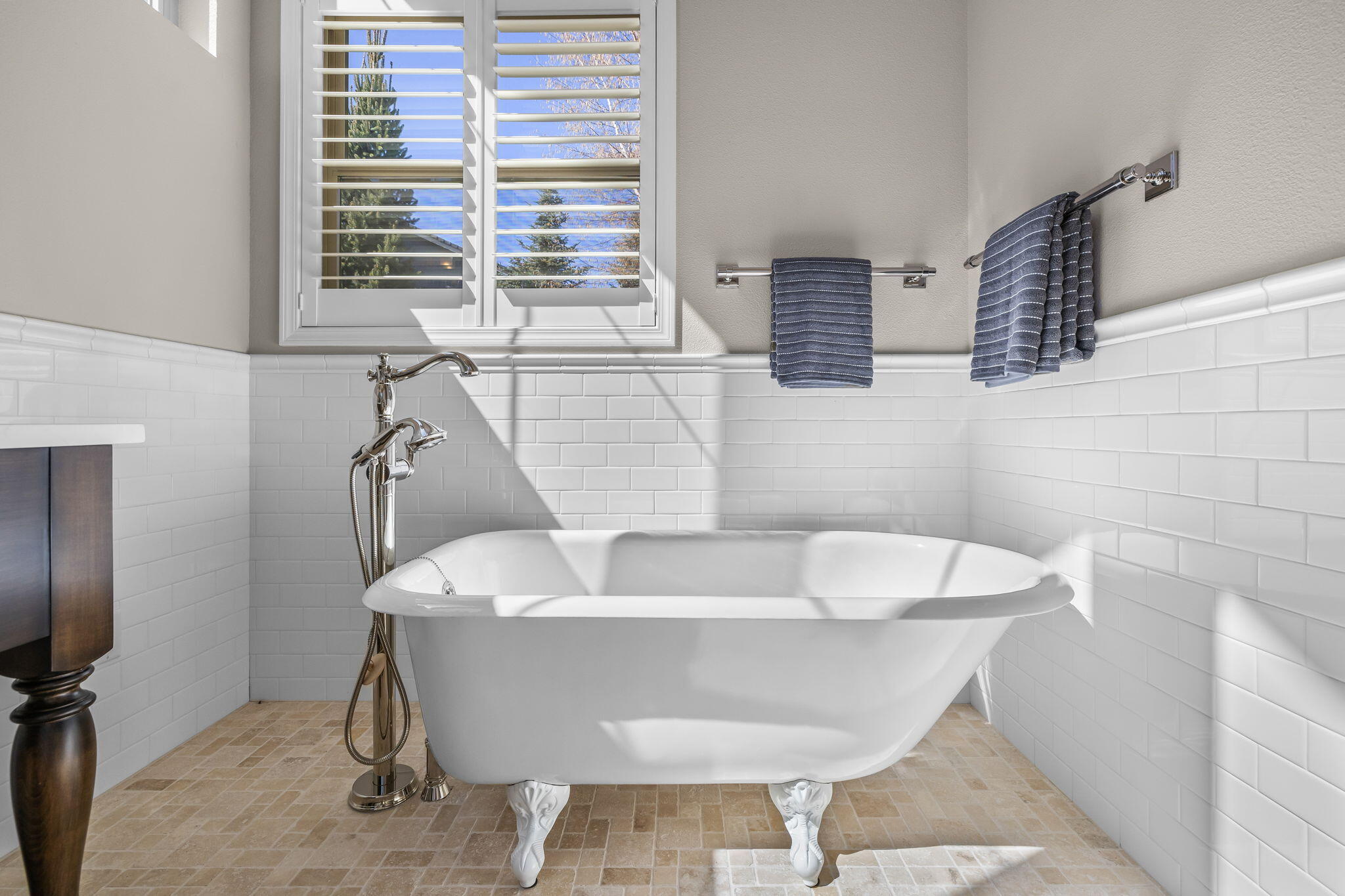 Broken Top - Residential