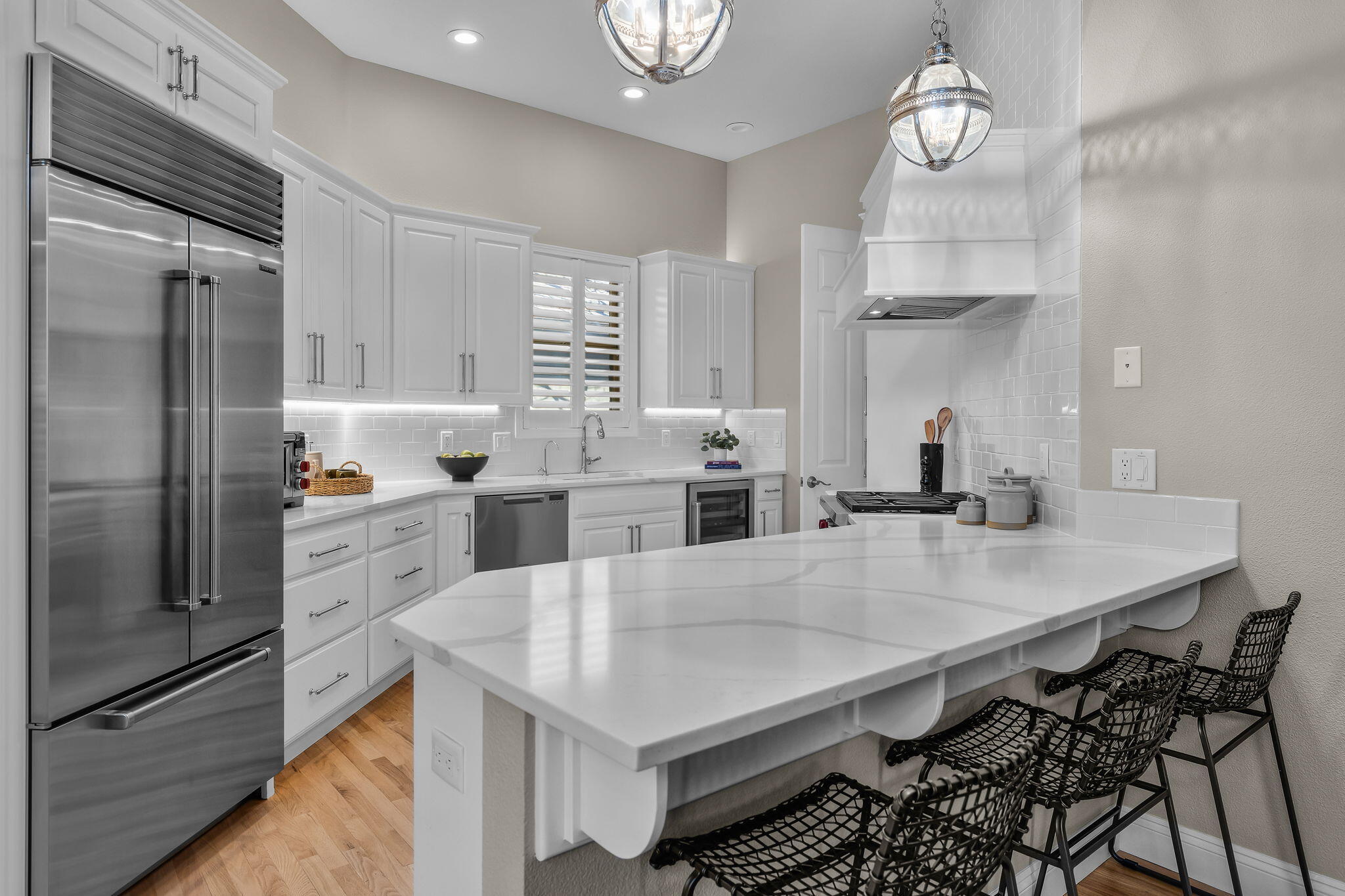 Broken Top - Residential