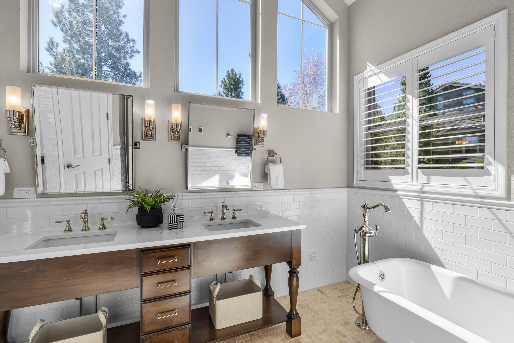 Broken Top - Residential