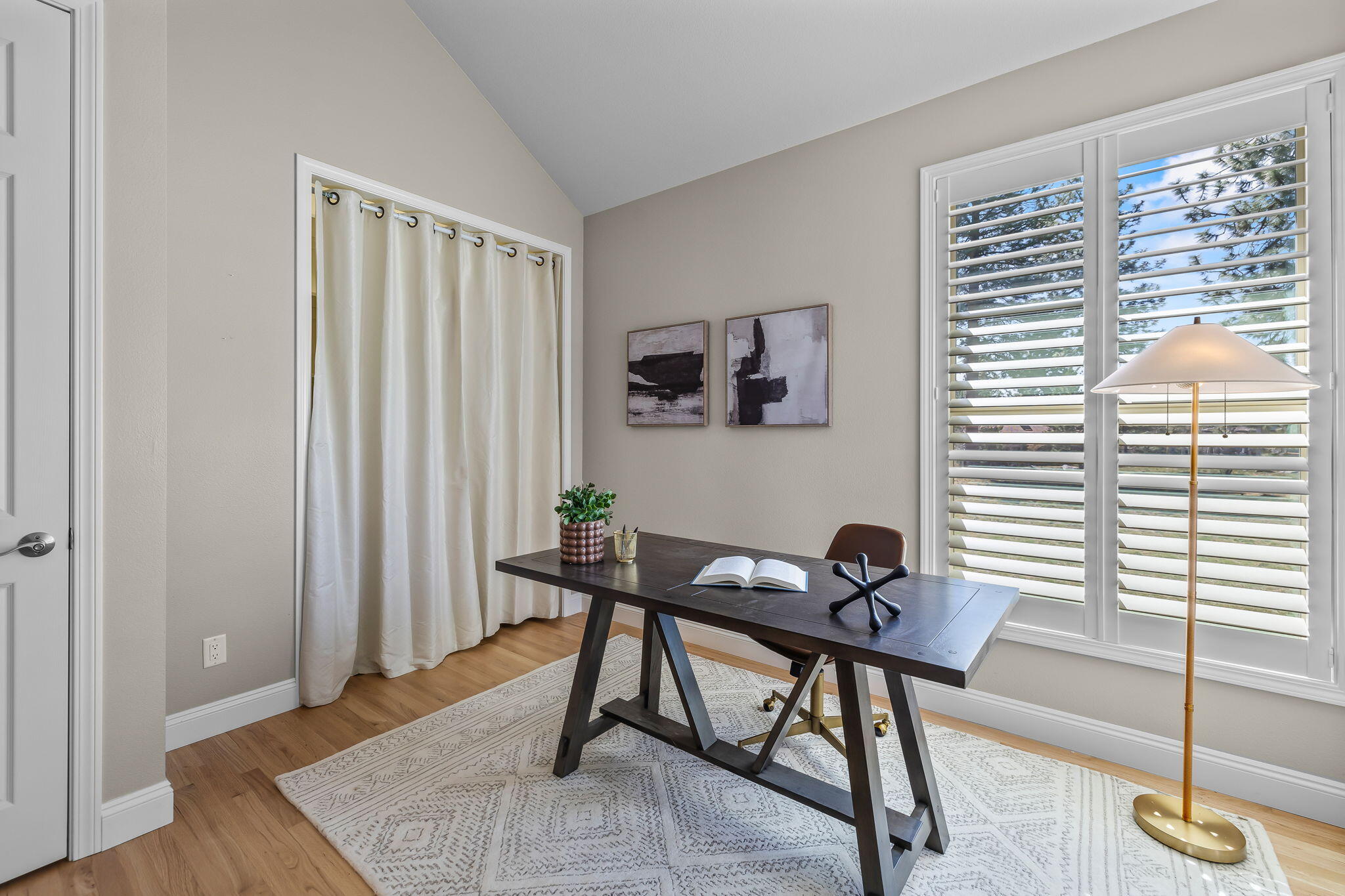 Broken Top - Residential