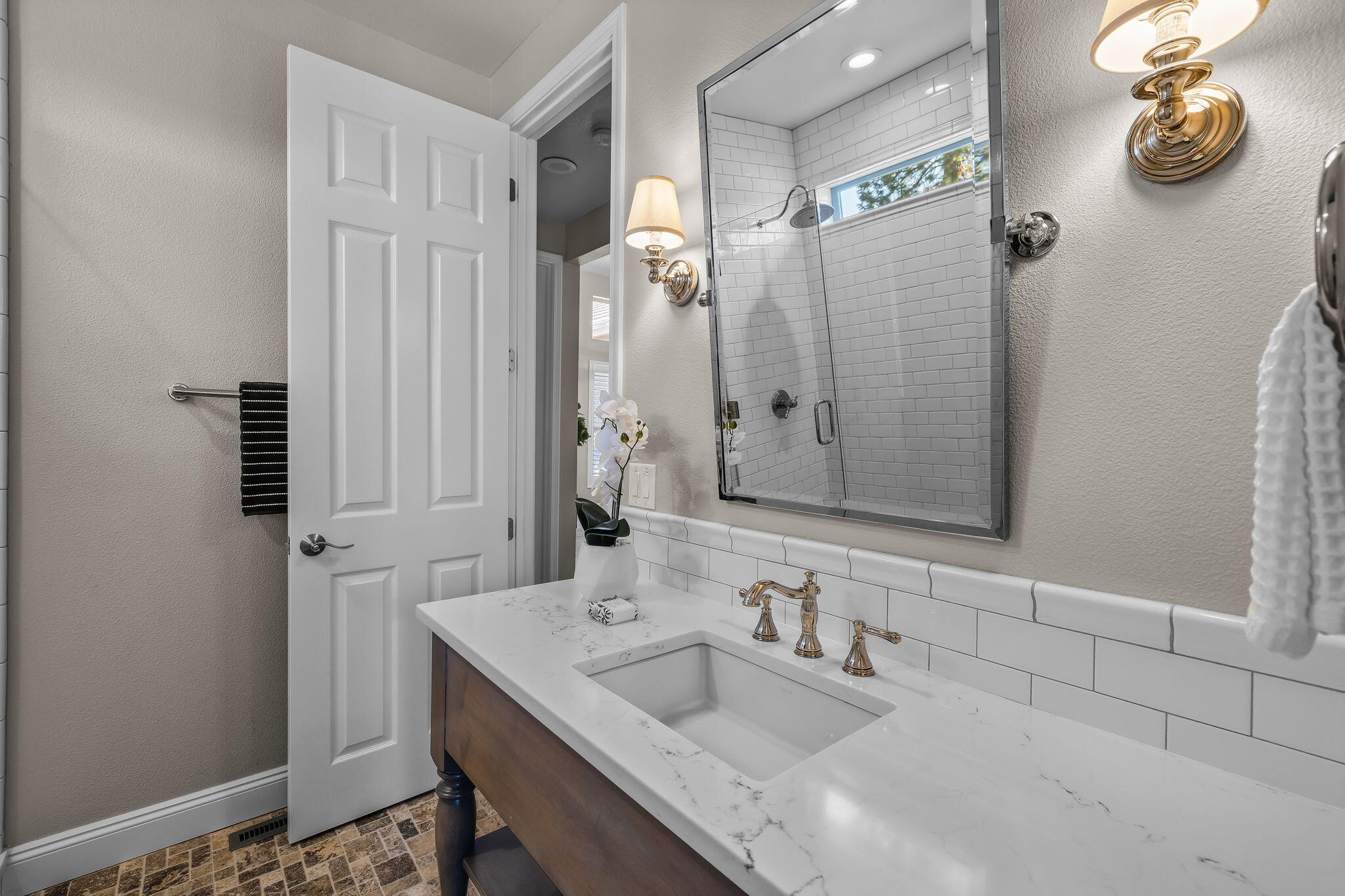 Broken Top - Residential