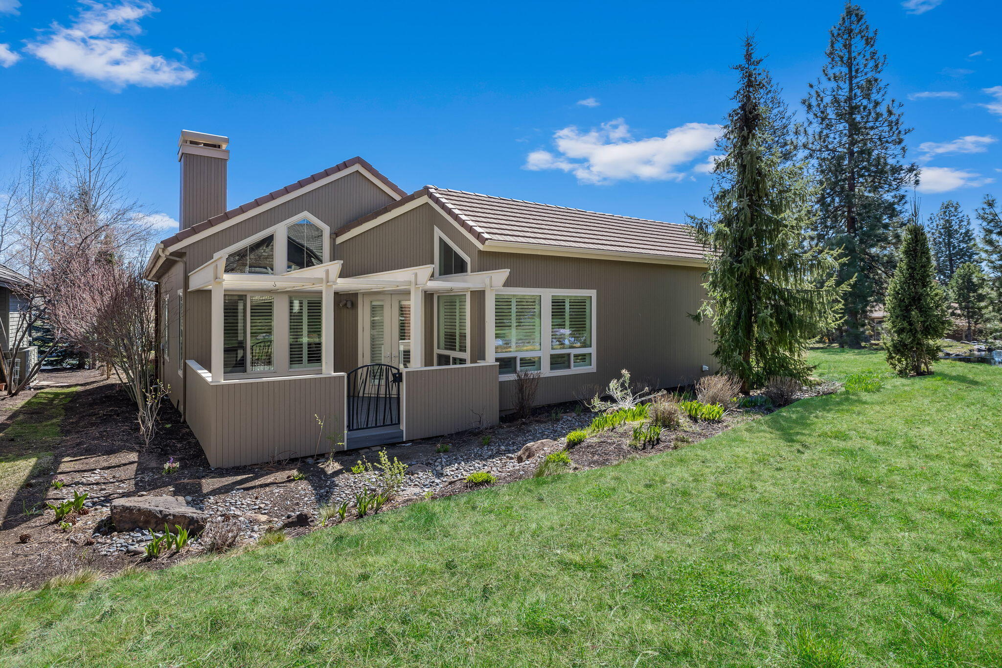 Broken Top - Residential