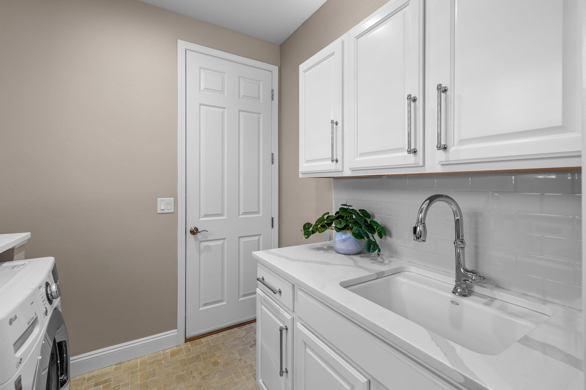 Broken Top - Residential